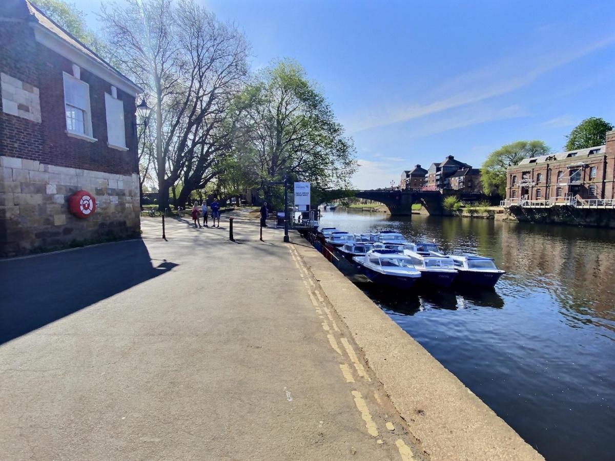 The Davey Tower, Medieval Riverside House York Luaran gambar